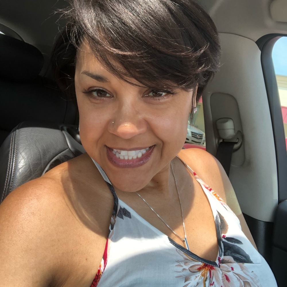 Meet your Posher, Lisa